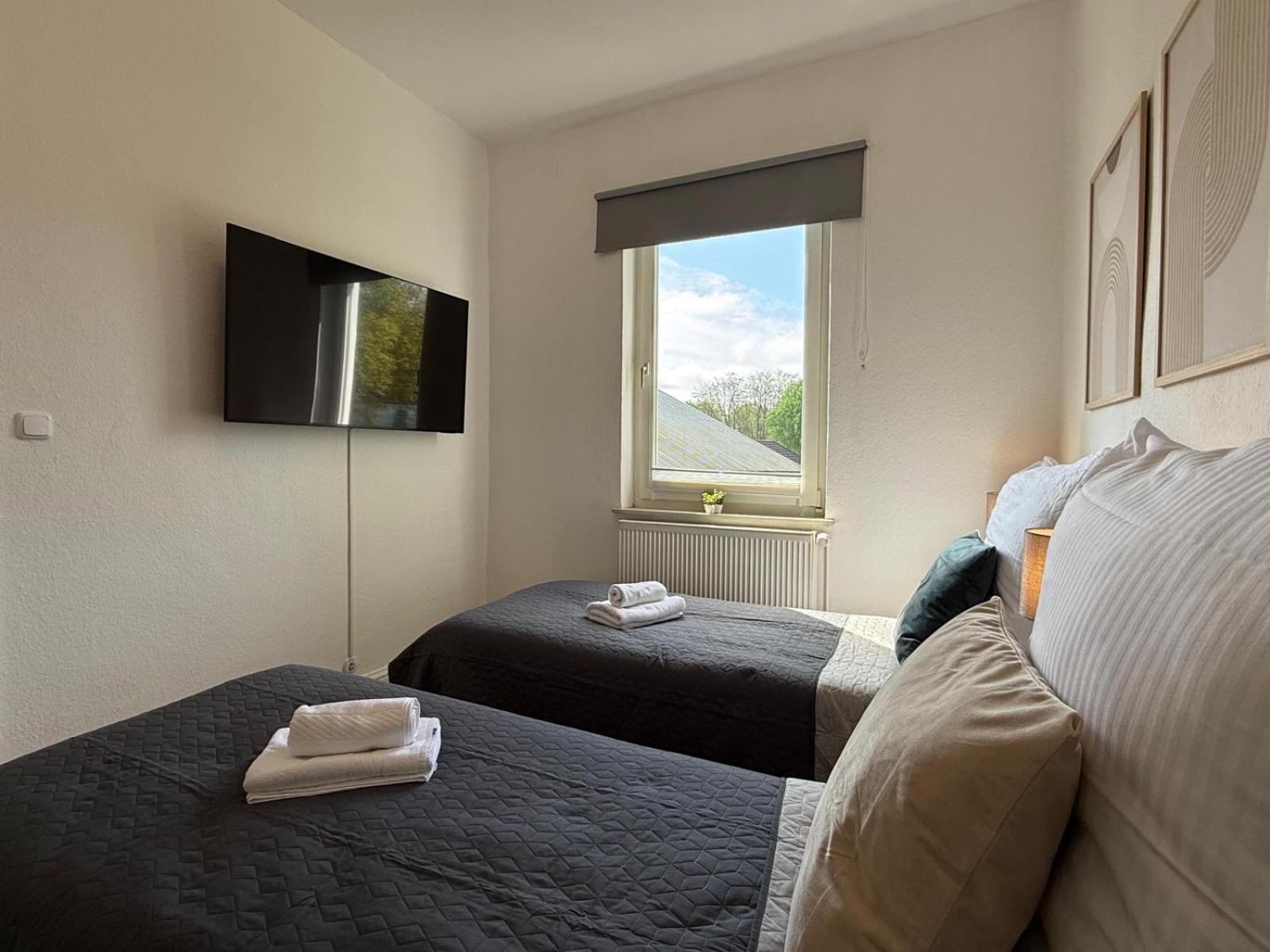 Tt Living Apartments Bonitas & Divinitas I 2 Schlafzimmer I Kueche I Vollbad I Waschmaschine Rellingen Exterior foto